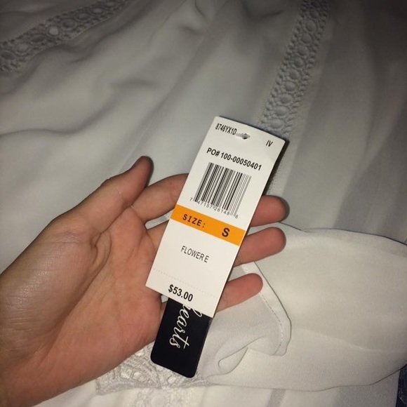 Dress - Picture 2 of 2